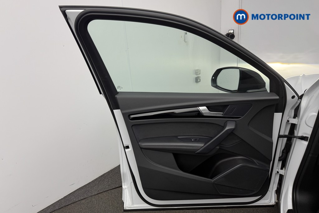 Audi Q5 Edition 1 Automatic Petrol SUV - Stock Number (1593854) - 5th supplementary image
