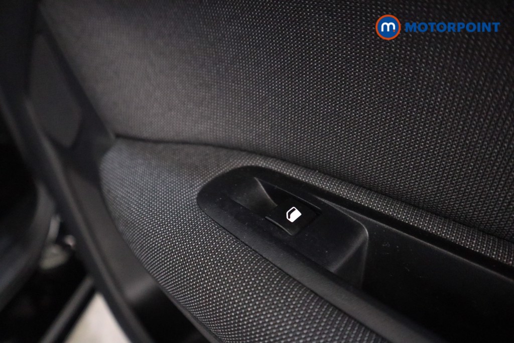 Peugeot 308 Allure Manual Petrol Hatchback - Stock Number (1593877) - 15th supplementary image