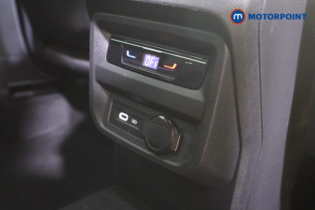 Volkswagen Tiguan R-Line Automatic Petrol SUV - Stock Number (1594065) - 21st supplementary image