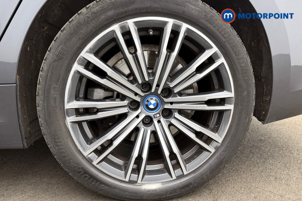 BMW 3 Series M Sport Automatic Petrol Plug-In Hybrid Saloon - Stock Number (1594070) - 13th supplementary image