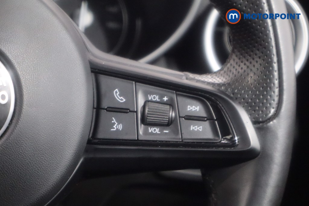 Alfa Romeo Giulia Sprint Automatic Petrol Saloon - Stock Number (1594302) - 8th supplementary image