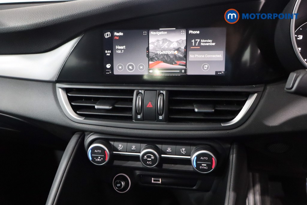 Alfa Romeo Giulia Sprint Automatic Petrol Saloon - Stock Number (1594302) - 15th supplementary image