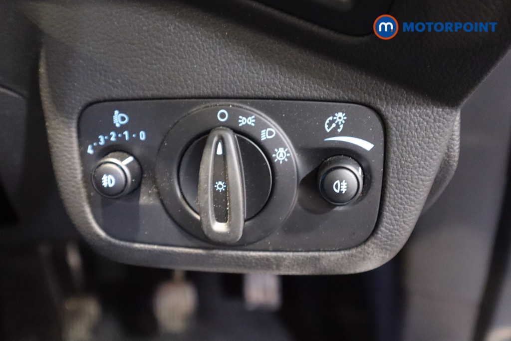 Ford C-Max Titanium Manual Petrol People Carrier - Stock Number (1594617) - 13th supplementary image