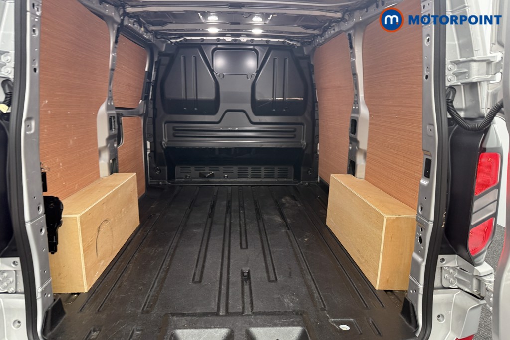 Ford Transit Custom Limited Automatic Diesel Panel Van - Stock Number (1594665) - 3rd supplementary image
