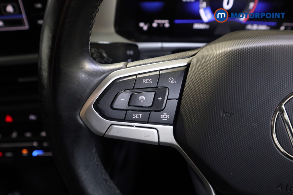 Volkswagen T-Roc Life Manual Petrol SUV - Stock Number (1595150) - 3rd supplementary image