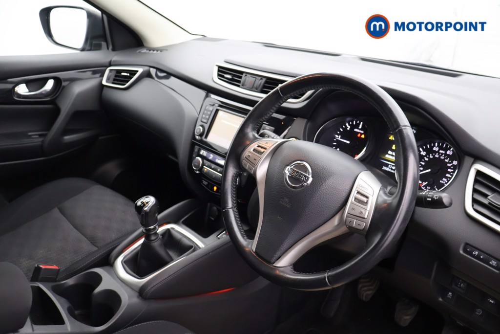 Nissan Qashqai N-Connecta Manual Diesel SUV - Stock Number (1595273) - 9th supplementary image