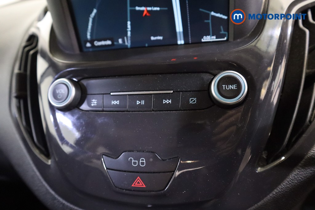 Ford Tourneo Courier Titanium Manual Diesel People Carrier - Stock Number (1595311) - 5th supplementary image