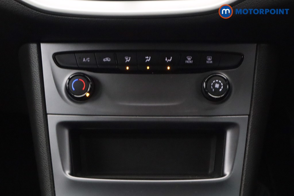 Vauxhall Astra Design Manual Petrol Hatchback - Stock Number (1595467) - 3rd supplementary image