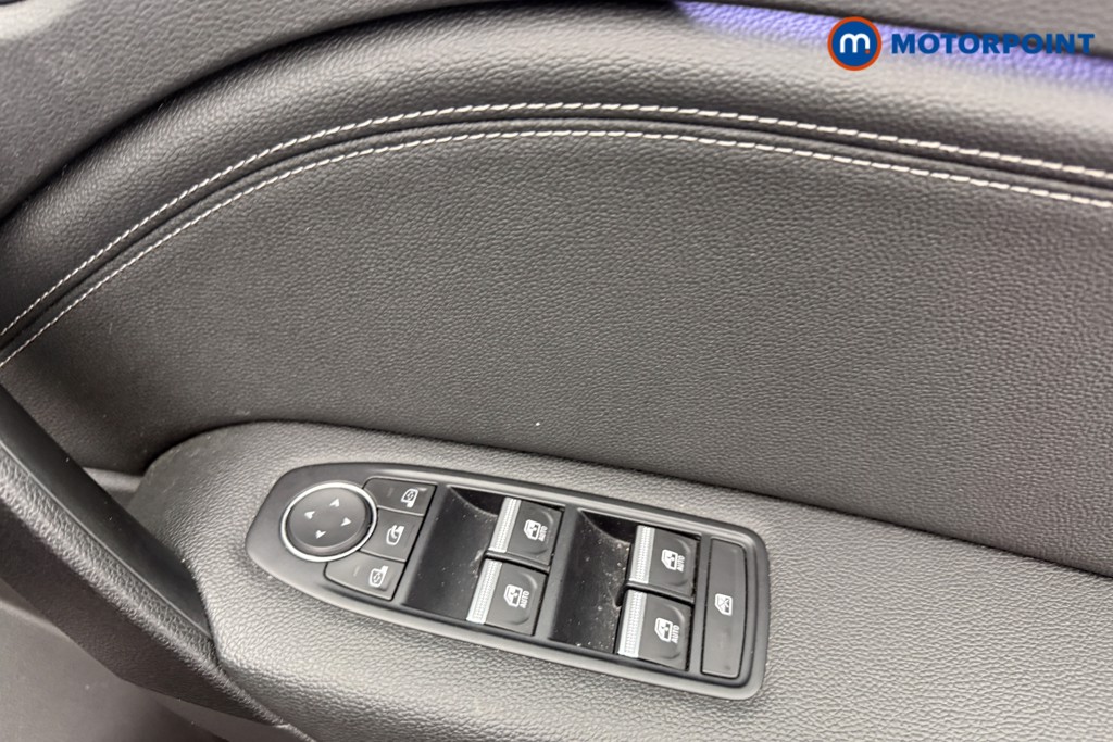 Renault Captur Techno Manual Petrol SUV - Stock Number (1595494) - 9th supplementary image