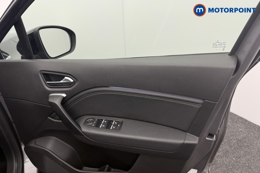 Renault Captur Techno Manual Petrol SUV - Stock Number (1595504) - 10th supplementary image