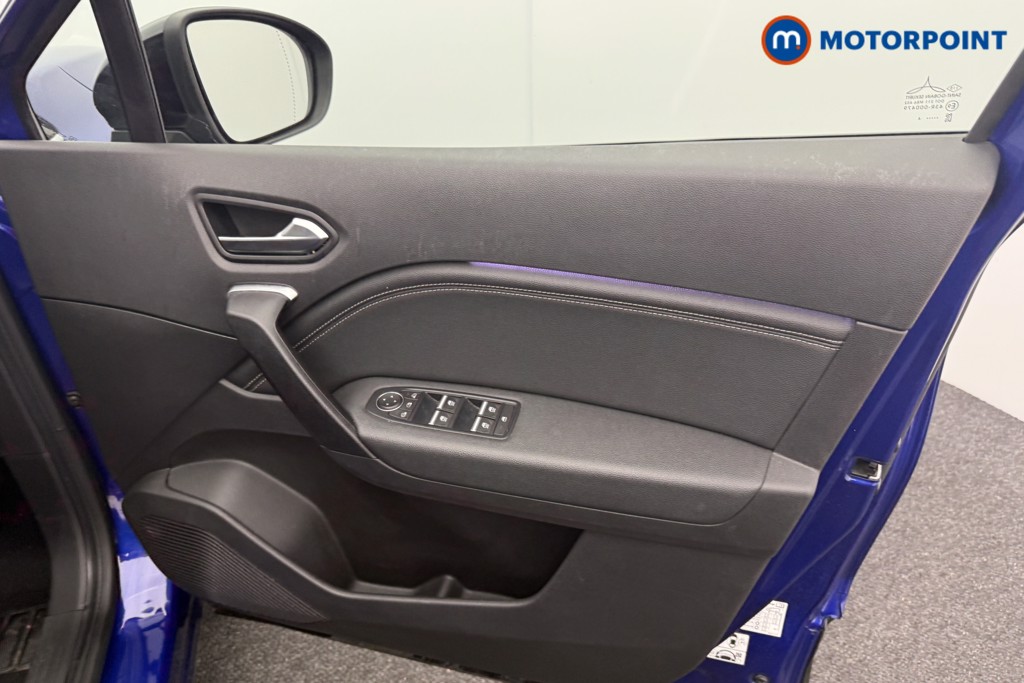 Renault Captur Techno Manual Petrol SUV - Stock Number (1595509) - 8th supplementary image