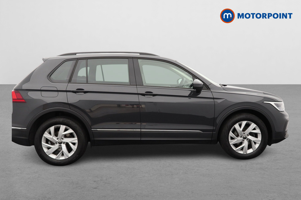 Volkswagen Tiguan Life Automatic Petrol SUV - Stock Number (1595678) - Drivers side