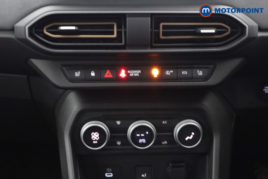 Dacia Sandero Stepway Extreme Manual Petrol Hatchback - Stock Number (1596287) - 3rd supplementary image