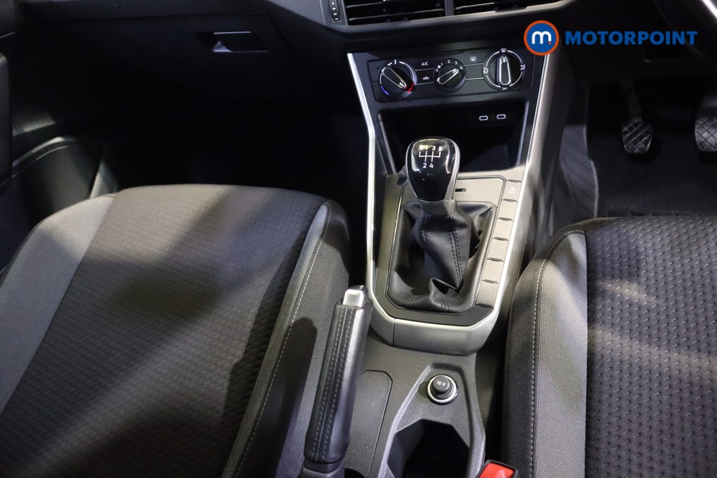 Volkswagen Polo Life Manual Petrol Hatchback - Stock Number (1596500) - 7th supplementary image