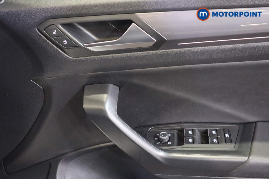 Volkswagen T-Roc R-Line Automatic Petrol SUV - Stock Number (1596643) - 10th supplementary image