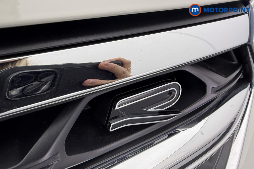 Volkswagen T-Roc R-Line Automatic Petrol SUV - Stock Number (1596749) - 26th supplementary image