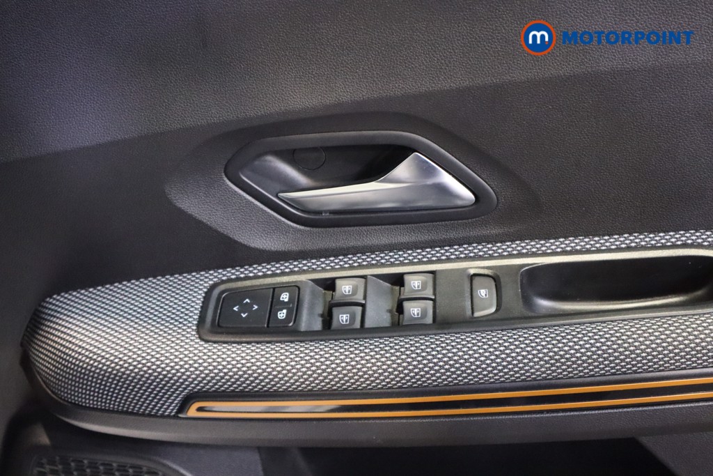 Dacia Sandero Stepway Prestige Automatic Petrol Hatchback - Stock Number (1596810) - 11th supplementary image