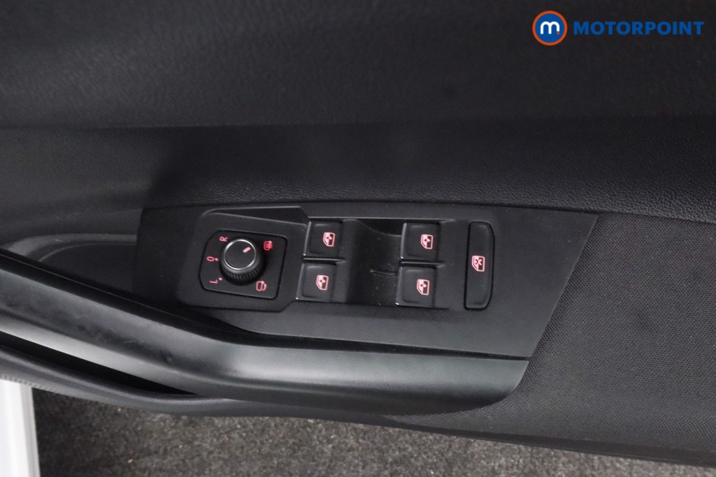 Volkswagen Polo Active Manual Petrol Hatchback - Stock Number (1596974) - 14th supplementary image