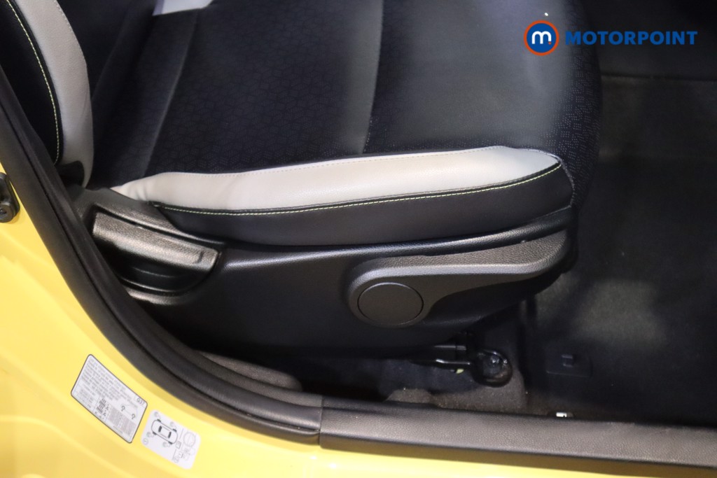 KIA Picanto X-Line S Automatic Petrol Hatchback - Stock Number (1597130) - 17th supplementary image