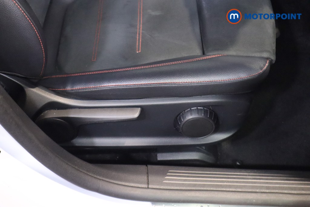 Mercedes-Benz A Class Amg Line Manual Petrol Saloon - Stock Number (1597154) - 18th supplementary image