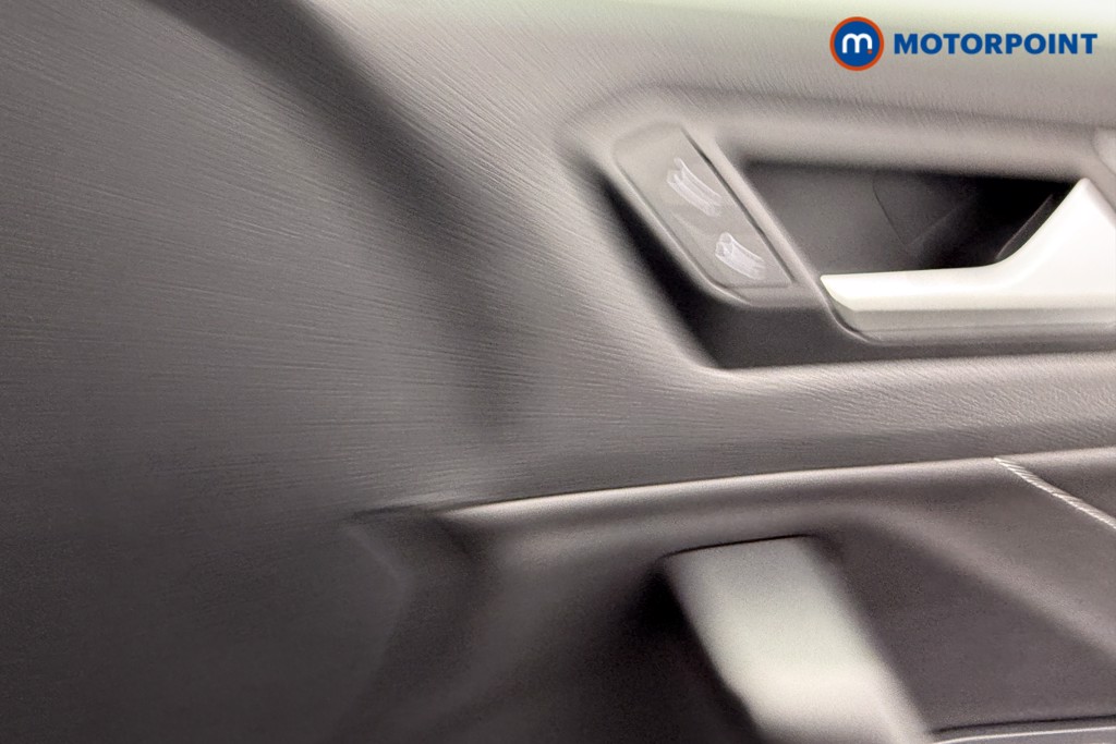 Volkswagen T-Roc Style Automatic Petrol SUV - Stock Number (1597691) - 19th supplementary image