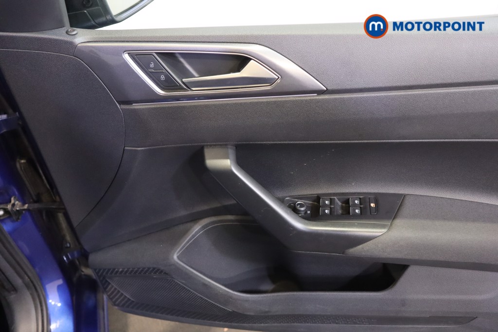 Volkswagen Polo SEL Automatic Petrol Hatchback - Stock Number (1597763) - 9th supplementary image