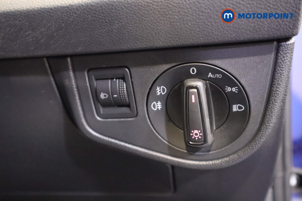 Volkswagen Polo SEL Automatic Petrol Hatchback - Stock Number (1597763) - 12th supplementary image