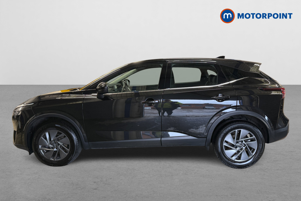 Nissan Qashqai Acenta Premium Automatic Petrol SUV - Stock Number (1568021) - Passenger side