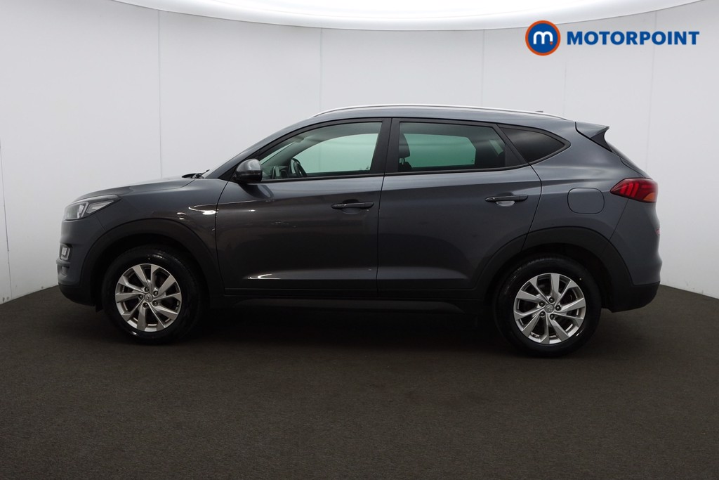 Hyundai Tucson Se Nav Manual Petrol SUV - Stock Number (1580645) - Passenger side