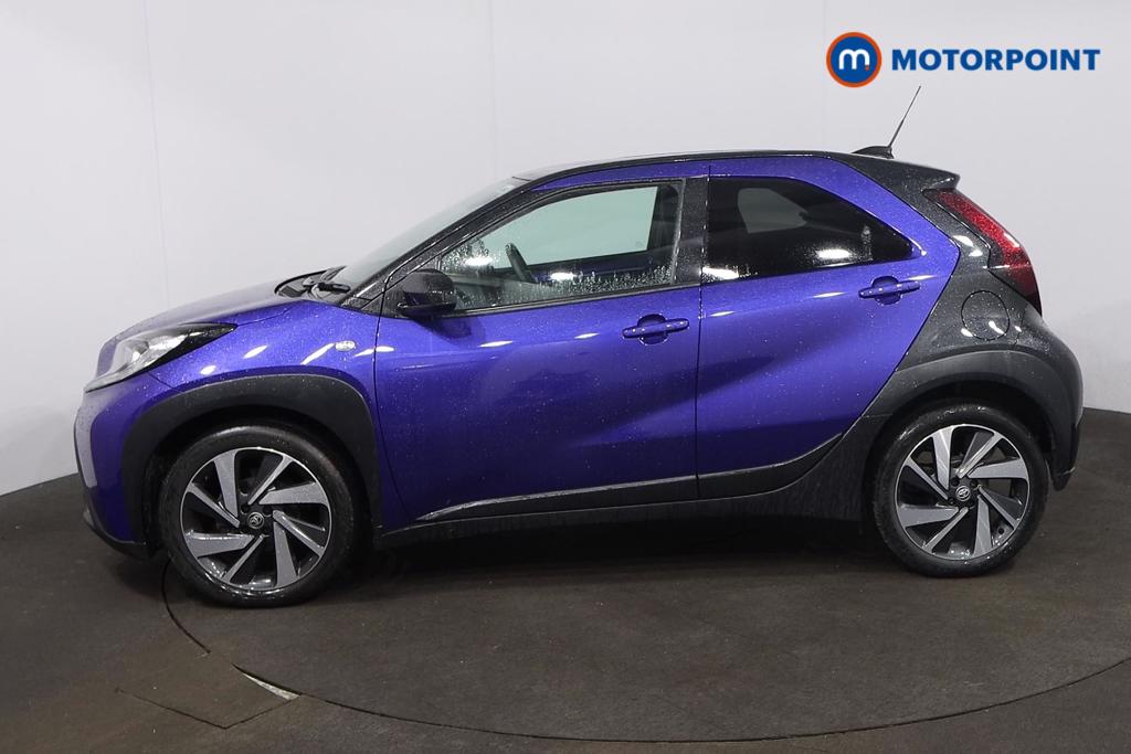 Toyota Aygo X Edge Manual Petrol Hatchback - Stock Number (1586740) - Passenger side