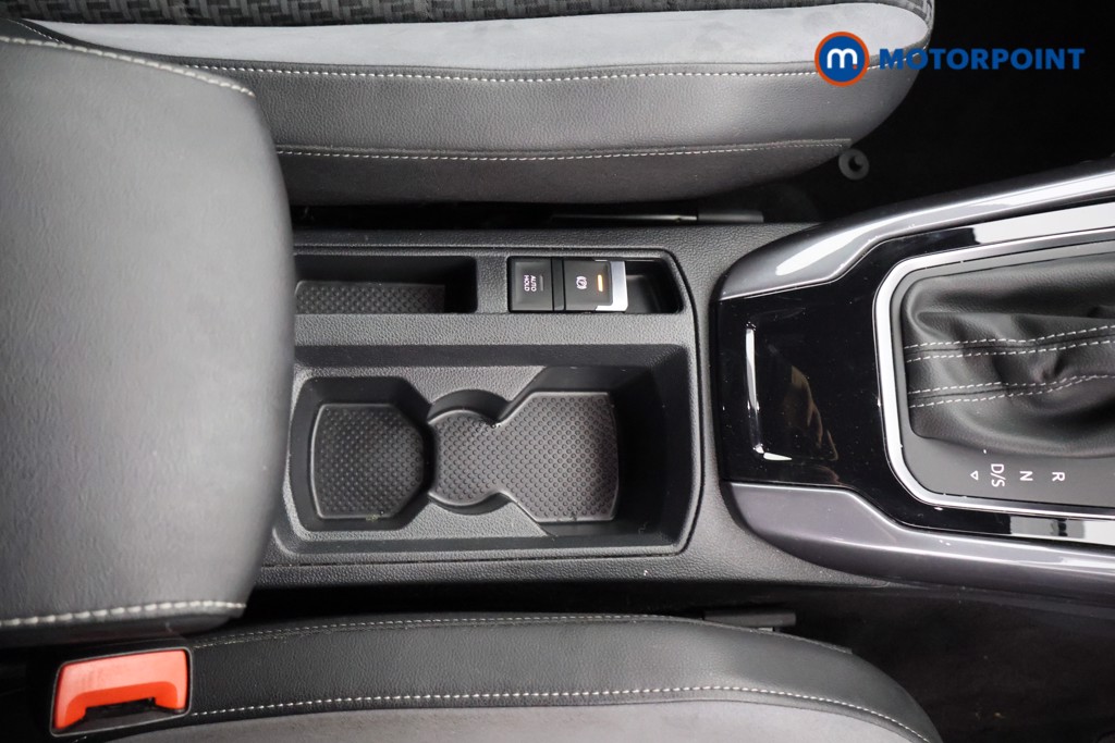 Volkswagen T-Roc R-Line Automatic Petrol SUV - Stock Number (1586748) - 8th supplementary image