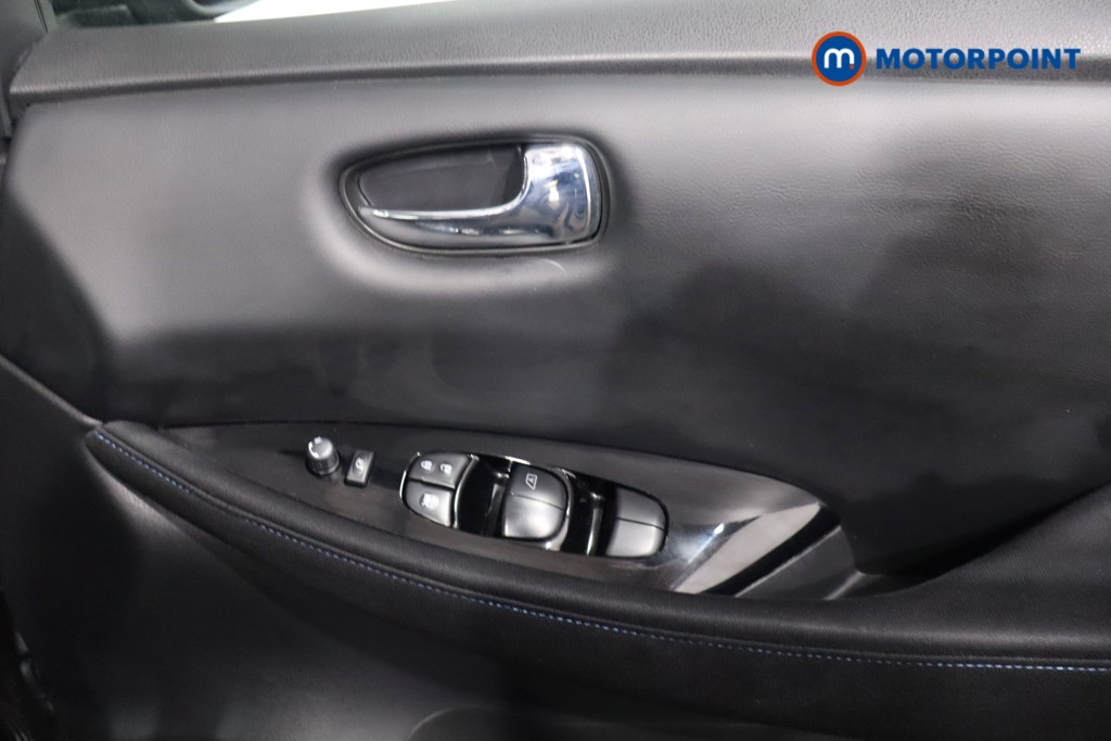 Nissan Leaf N-Connecta Automatic Electric Hatchback - Stock Number (1589306) - 21st supplementary image