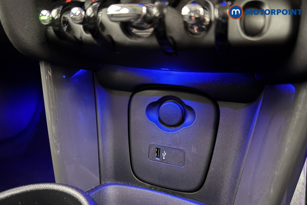 Mini Hatchback Cooper Classic Automatic Petrol Hatchback - Stock Number (1589870) - 13th supplementary image