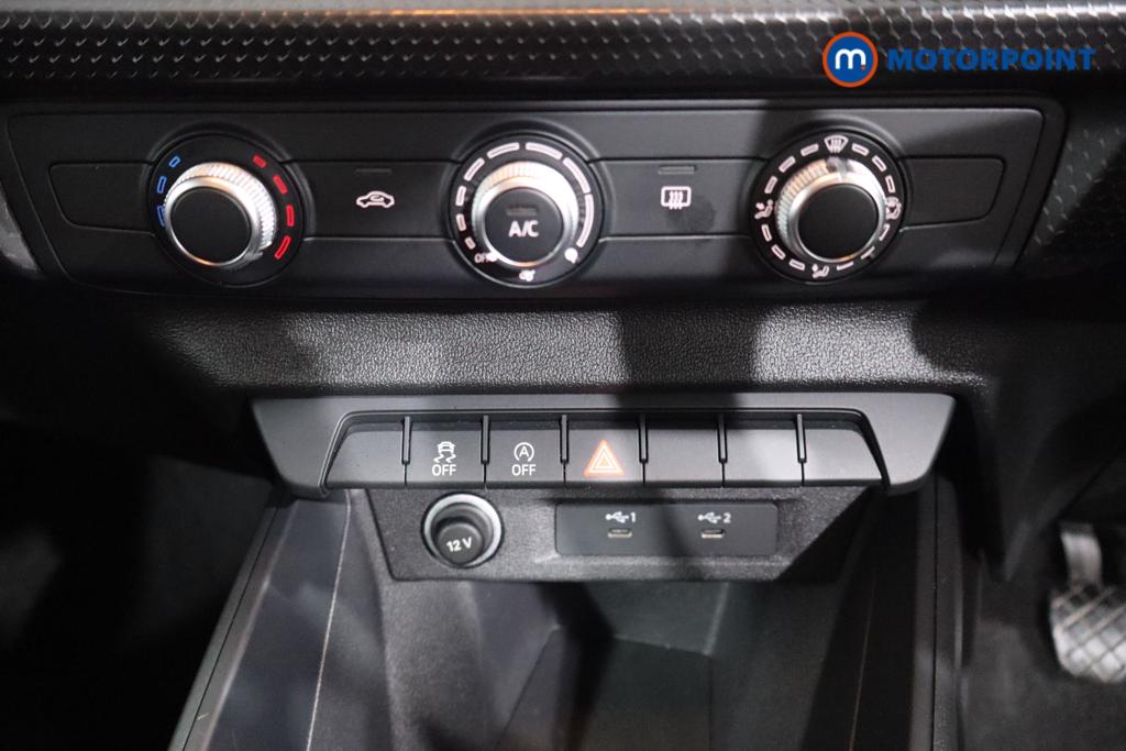 Audi A1 Technik Manual Petrol Hatchback - Stock Number (1591555) - 4th supplementary image