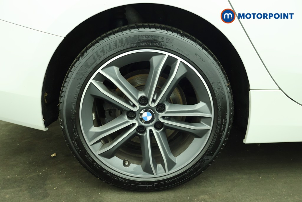 BMW 2 Series Sport Manual Diesel Saloon - Stock Number (1591833) - 13th supplementary image