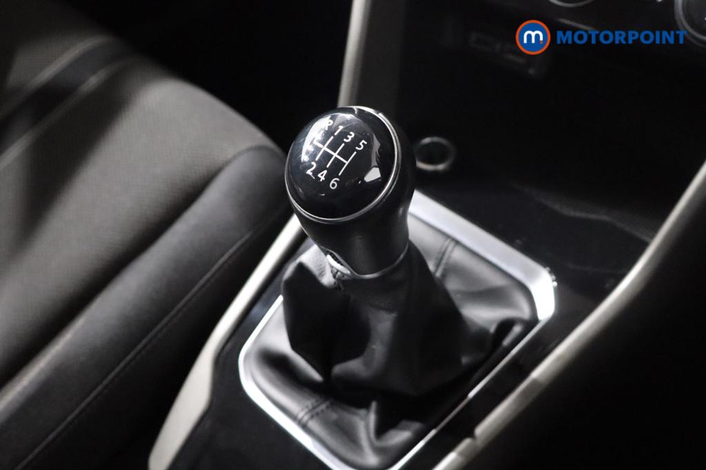 Volkswagen T-Roc SE Manual Petrol SUV - Stock Number (1591989) - 5th supplementary image