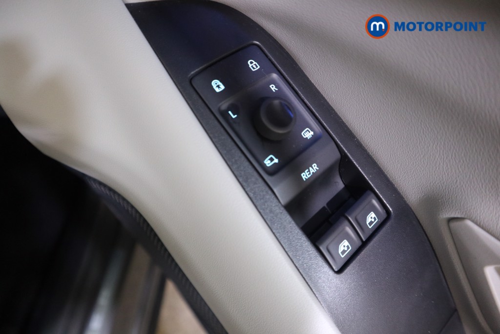 Ford Explorer Premium Automatic Electric SUV - Stock Number (1592191) - 11th supplementary image