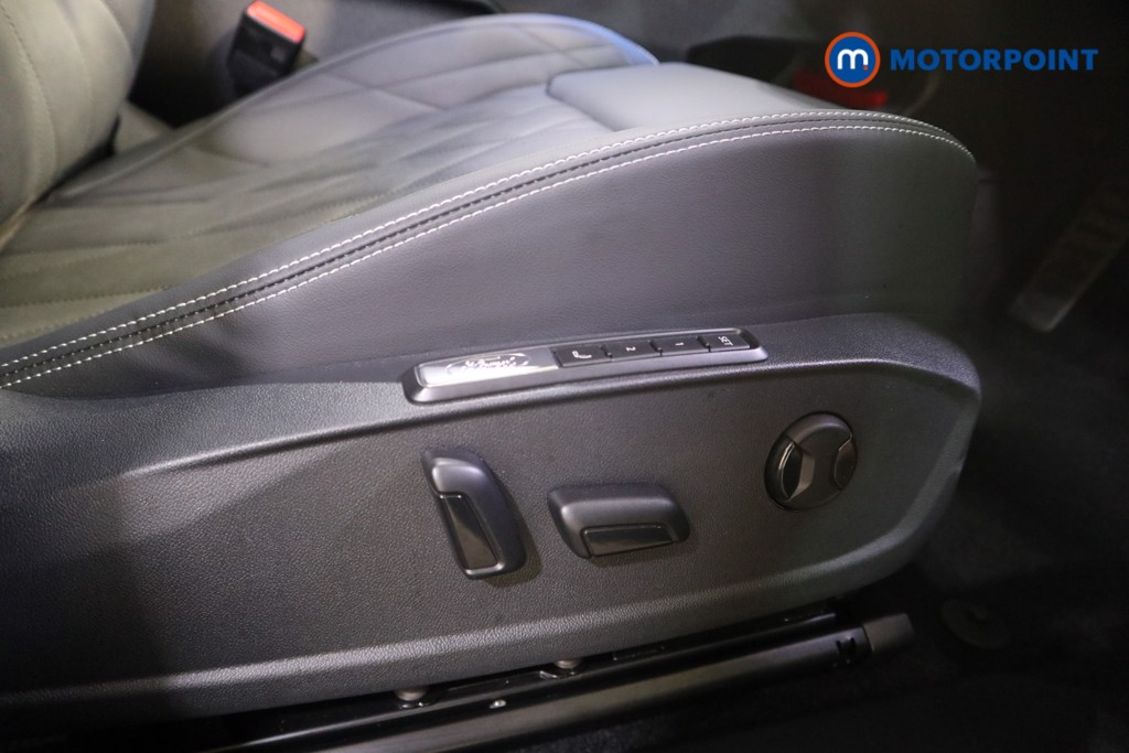 Ford Explorer Premium Automatic Electric SUV - Stock Number (1592191) - 14th supplementary image