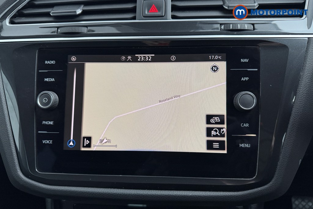 Volkswagen Tiguan Life Automatic Petrol SUV - Stock Number (1592834) - 10th supplementary image