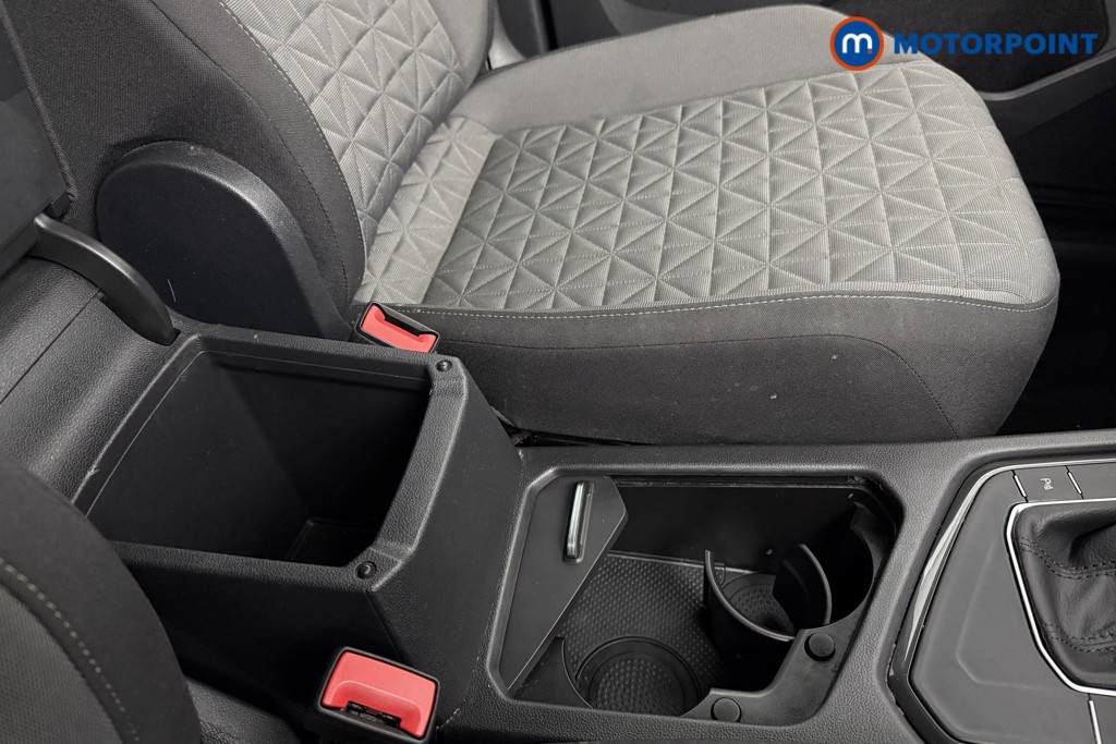 Volkswagen Tiguan Life Automatic Petrol SUV - Stock Number (1592834) - 16th supplementary image