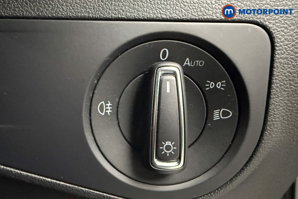 Volkswagen Tiguan Life Automatic Petrol SUV - Stock Number (1592834) - 19th supplementary image