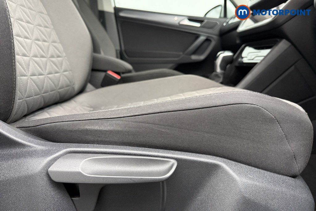 Volkswagen Tiguan Life Automatic Petrol SUV - Stock Number (1592834) - 22nd supplementary image
