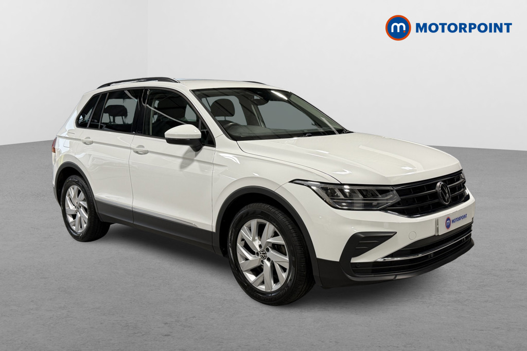 Volkswagen Tiguan Life Automatic Petrol SUV - Stock Number (1592834) - Drivers side front corner