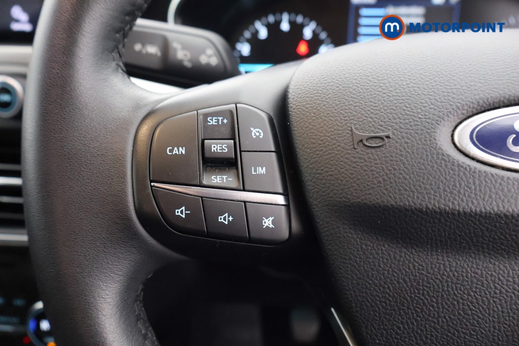 Ford Focus Titanium Manual Petrol Hatchback - Stock Number (1592980) - 2nd supplementary image