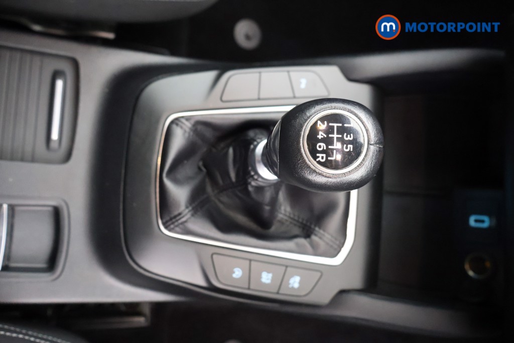 Ford Focus Titanium Manual Petrol Hatchback - Stock Number (1592980) - 7th supplementary image