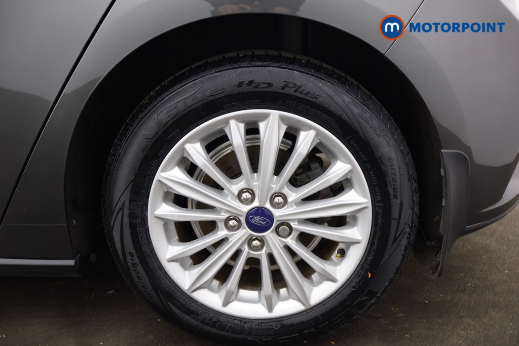 Ford Focus Titanium Manual Petrol Hatchback - Stock Number (1592980) - 18th supplementary image