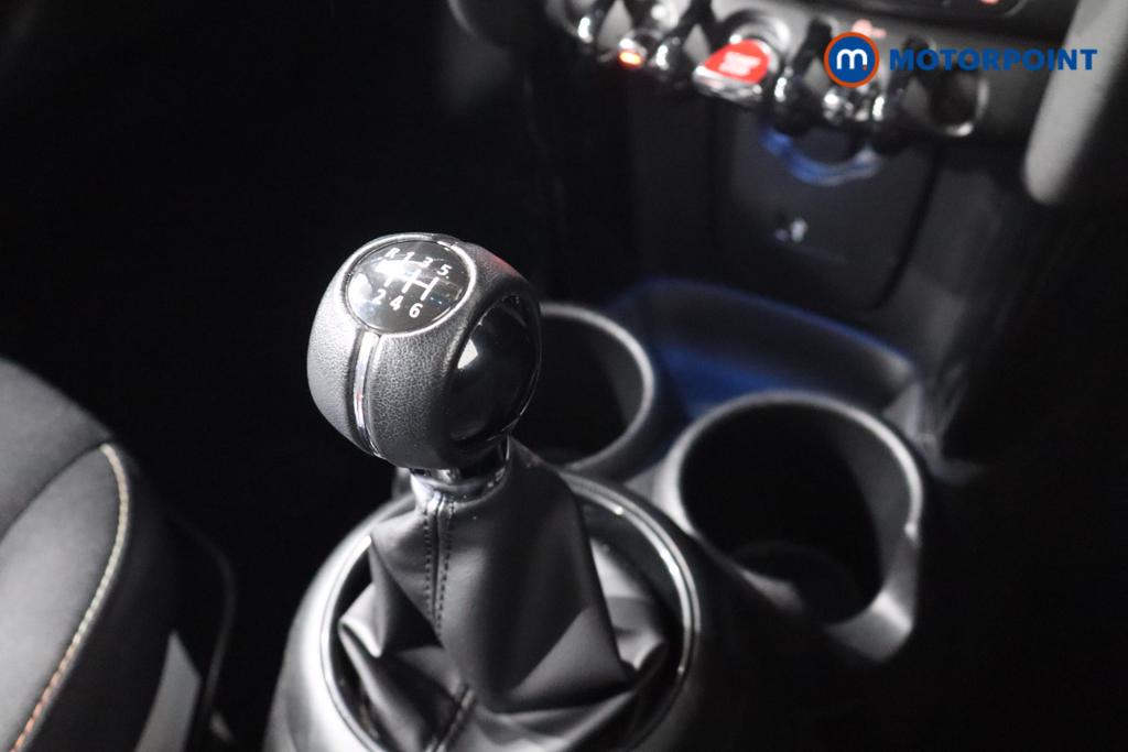 Mini Hatchback Cooper Classic Manual Petrol Hatchback - Stock Number (1593633) - 5th supplementary image