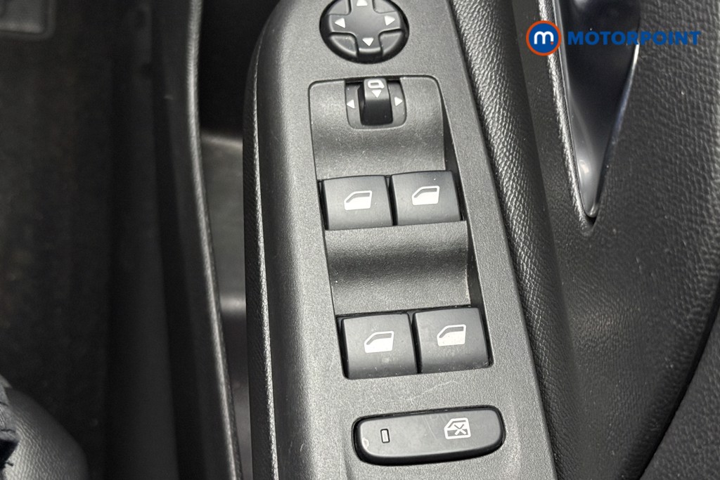 Vauxhall Corsa Elite Nav Premium Manual Petrol Hatchback - Stock Number (1593783) - 33rd supplementary image