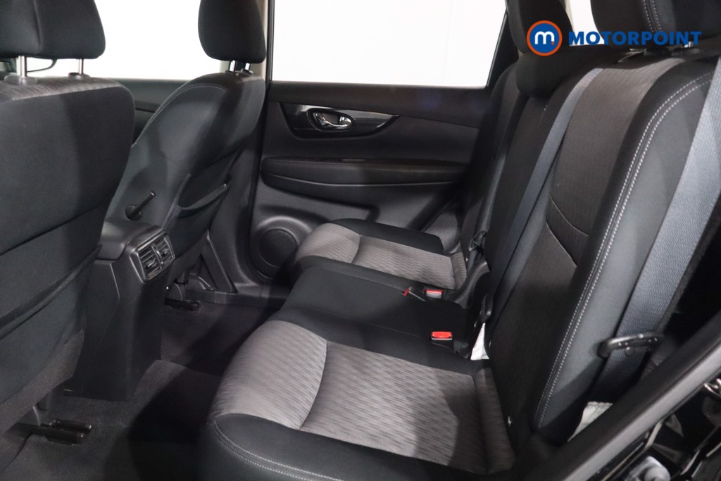 Nissan X-Trail N-Tec Manual Diesel SUV - Stock Number (1594130) - 5th supplementary image