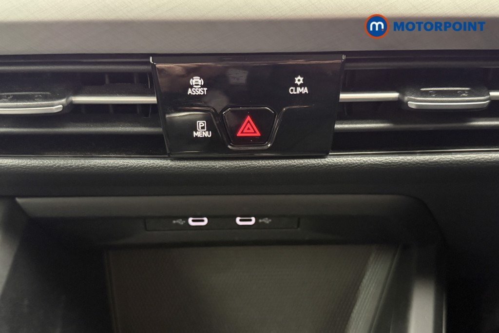 Volkswagen Golf Life Manual Petrol Hatchback - Stock Number (1594234) - 28th supplementary image